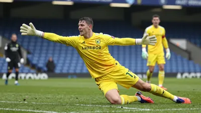 Norwich City's alarming slide continued with a sixth consecutive defeat, leaving them just a point above the Championship...